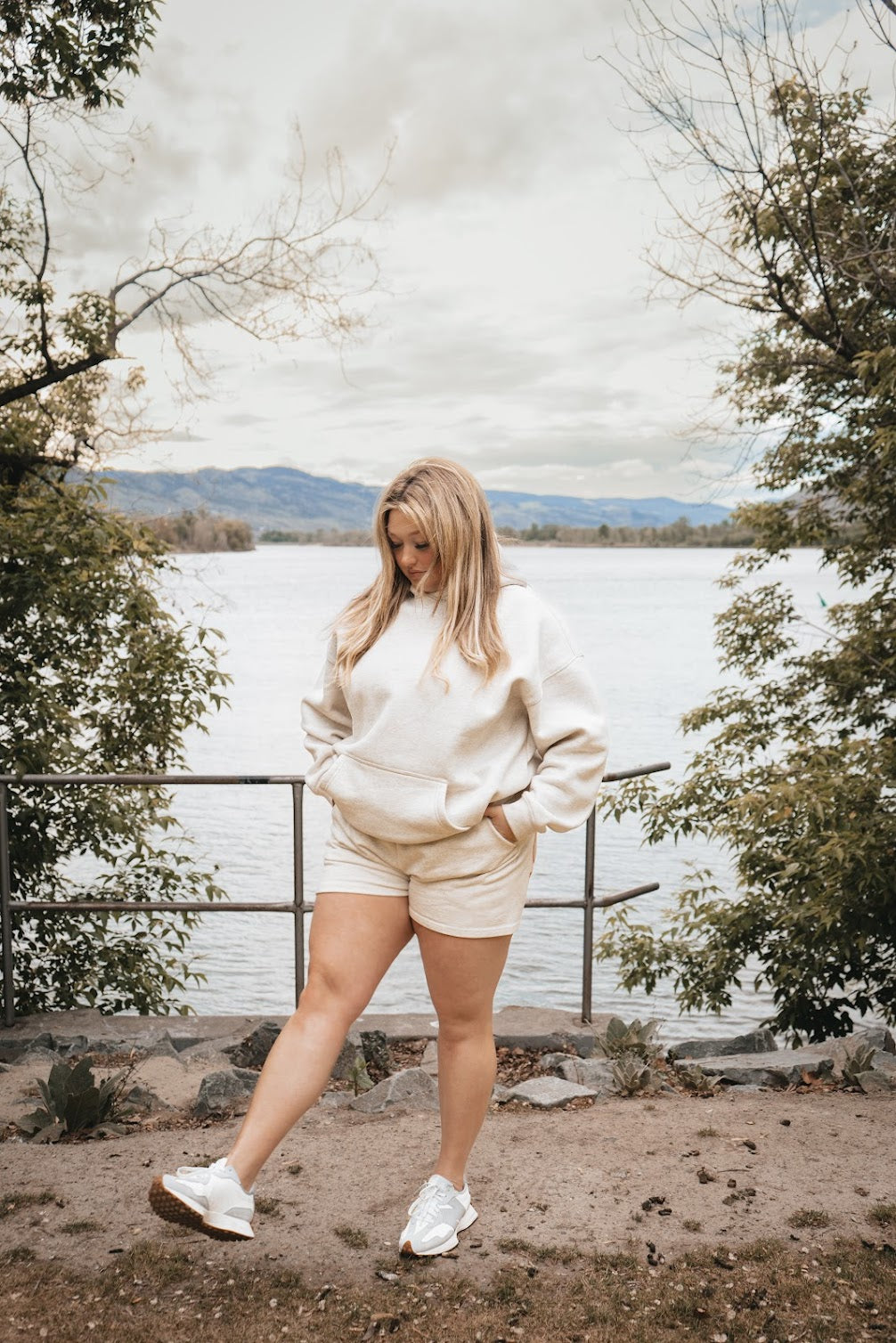 Stay Kind Sweat-shorts